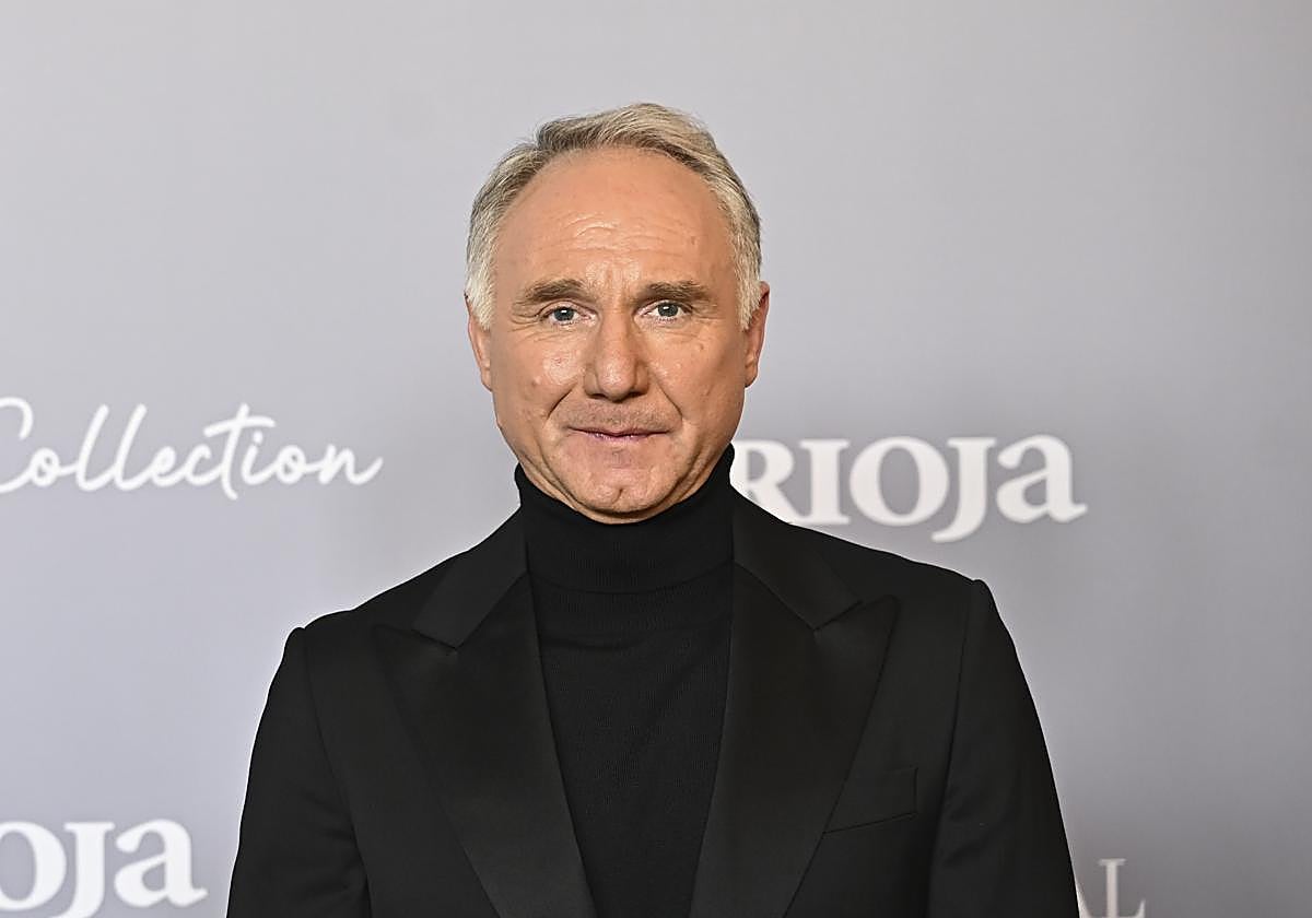 La vida personal de Dan Brown: su pasado como músico, la demanda de su exmujer y su novia actual
