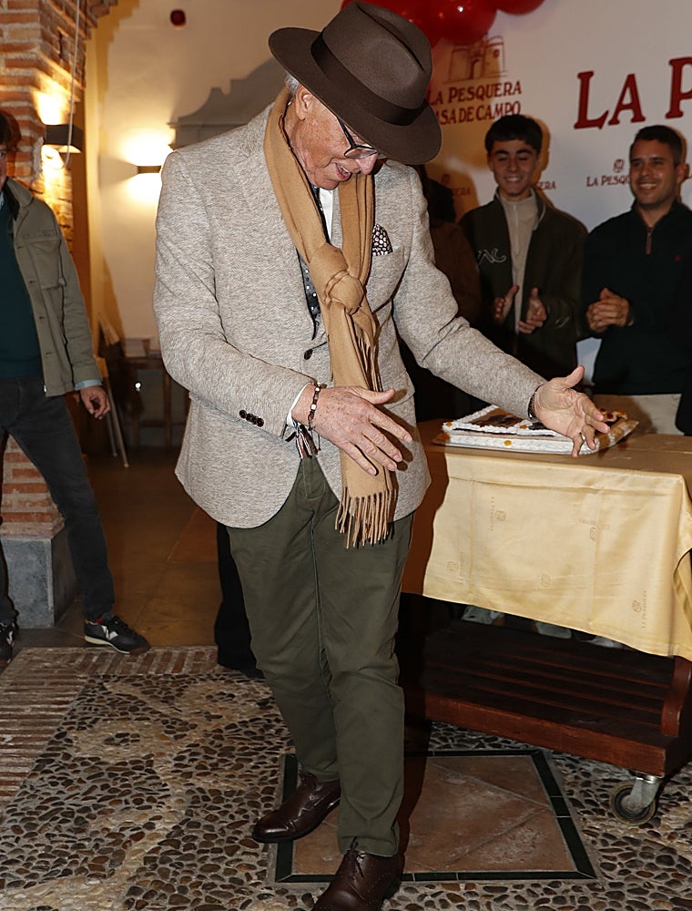 José Ortega Cano celebra su 72º cumpleaños por todo lo alto: con sus tres  hijos, invitados famosos y un canto y baile marca de la casa