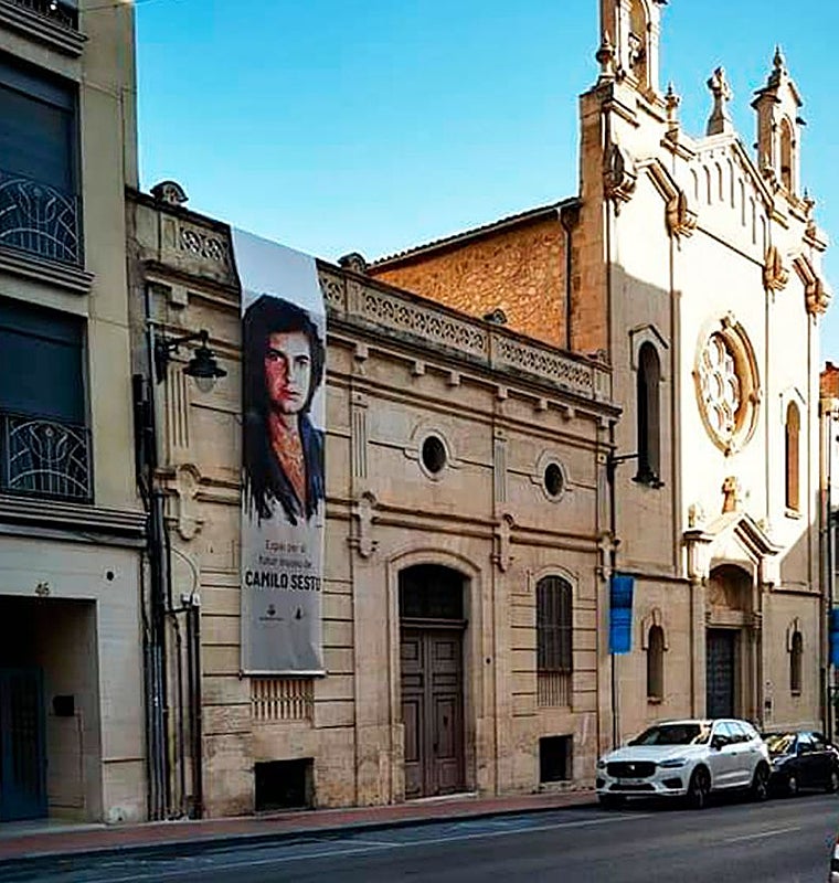 Alcoy se despede do fã-clube de Camilo Sesto, e Lourdes Ornelas cuida da saúde de Sheila Diabol.