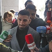 Ilia Topuria pide al juez que su exmujer no viaje con su hija al extranjero