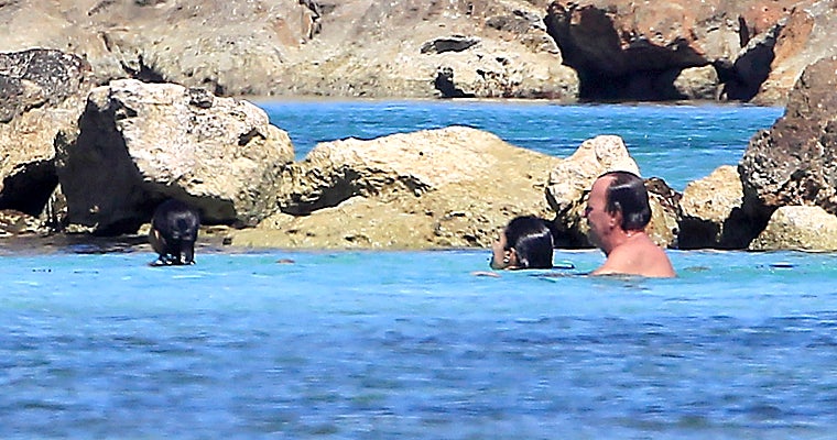 Rebeca e Laura, mulheres que condenam Julio Iglesias, exigem justiça em entrevista coletiva