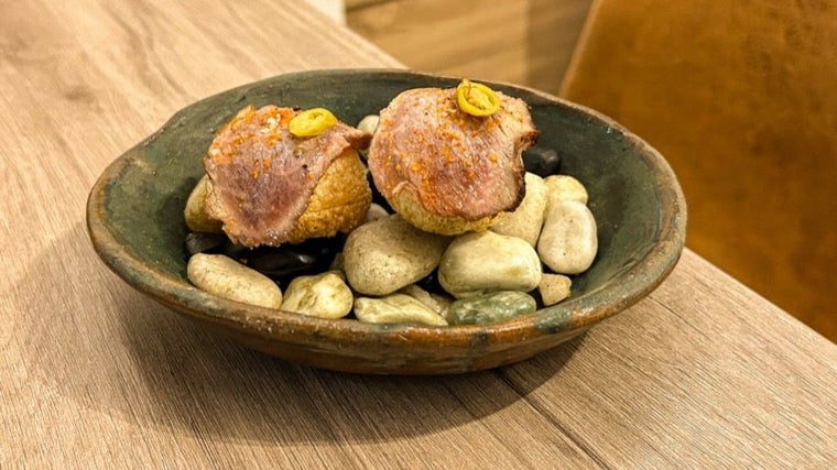 Pani puri de maiale tonnato