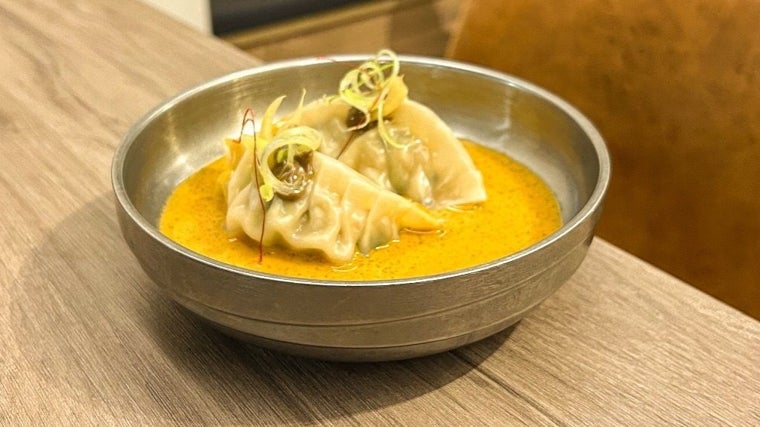 Gyozas de gamba y lardo