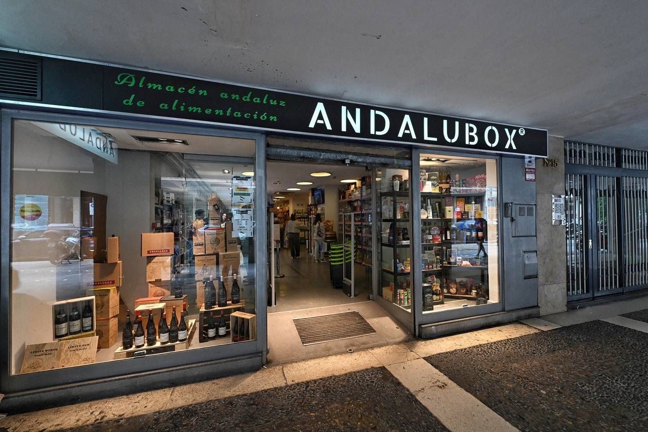 Andalubox, un recorrido gráfico por la nueva tienda de Los Remedios