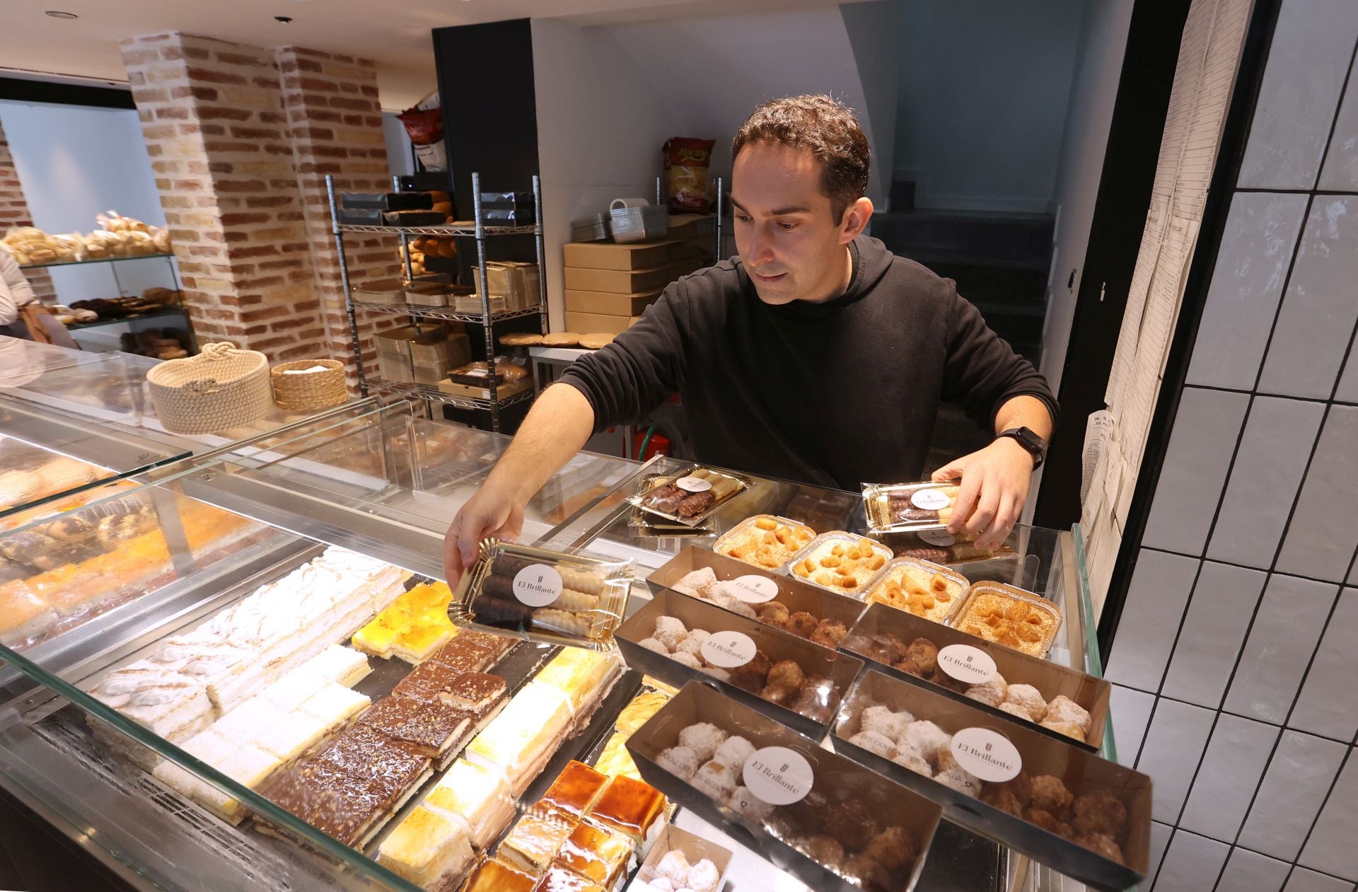 Los mejores dulces por la fiesta de los Santos en Córdoba, en imágenes