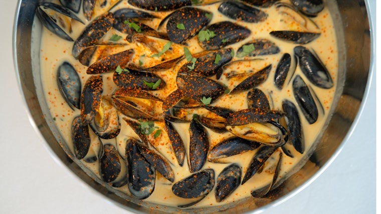 Los secretos de... «Los mejillones de bouchot con gazpachuelo de kimchi de Candado Golf»