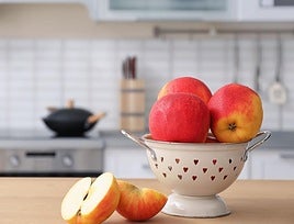 No es el frutero: este es el sitio perfecto para guardar las manzanas antes de que se oxiden