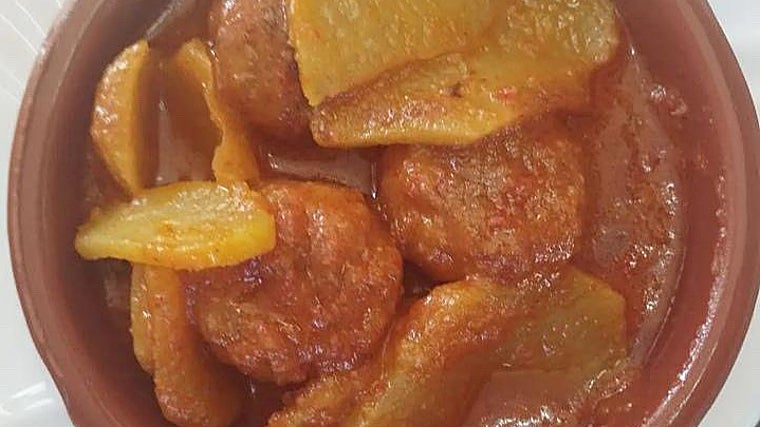 Bodeguita Las Tres Piedras traslada a Nervión su concepto de cocina chipionera