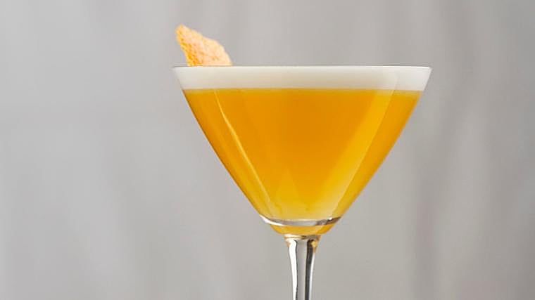 Los cócteles siguen de moda: seis recetas fáciles para las cenas navideñas y que no son carajillos