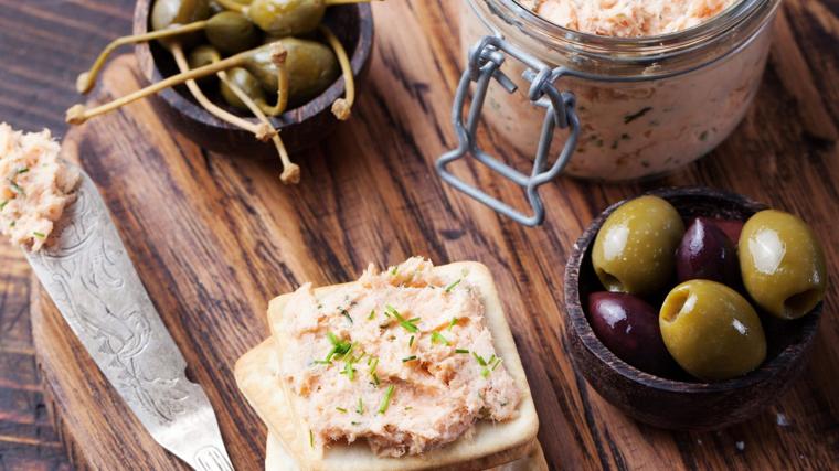 6 ideas de canapés para Navidad que solucionarán tus entrantes