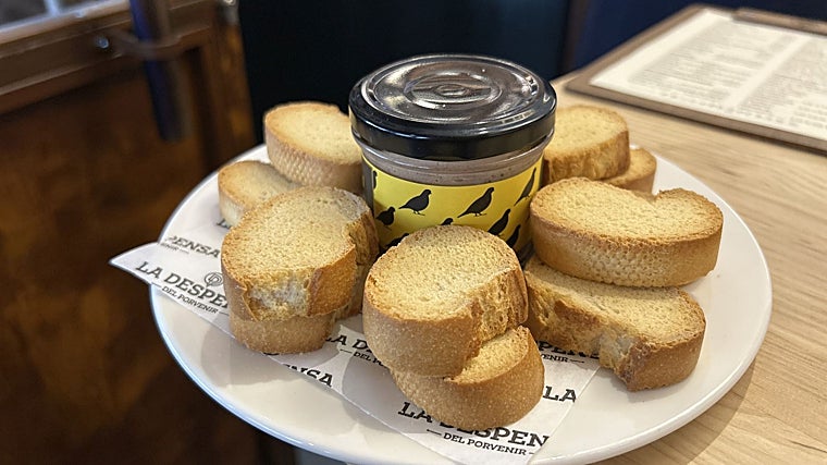 La Despensa del Porvenir, una abacería que no renuncia al cuchareo