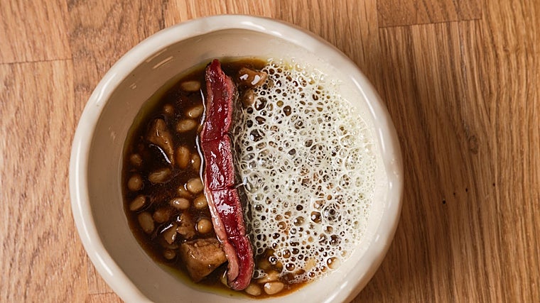 Enea sustituye su carta de tapas por un menú degustación inspirado en la cocina sevillana