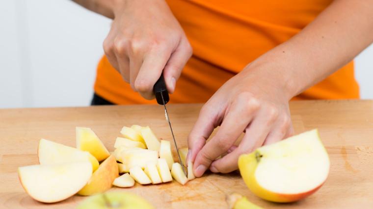 Torcea los ingredientes más duros para facilitar el batido