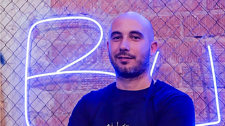 Juan Higueras, uno de los propietarios de Burger Food Porn