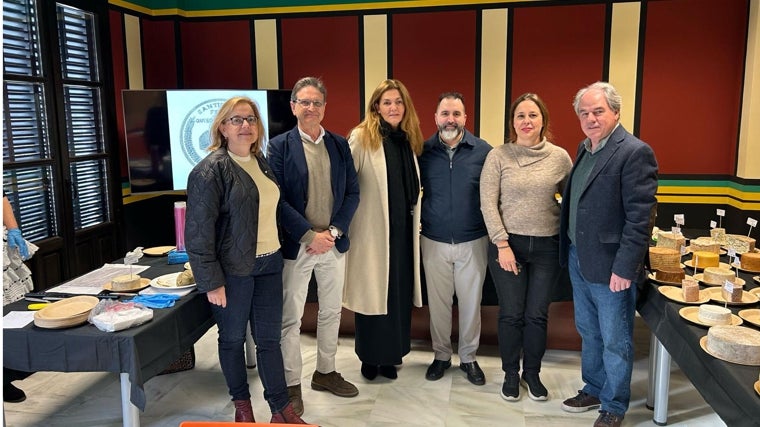 La V Feria Mercado del Queso Artesano de Santiponce vuelve con más de 20 queserías de toda España