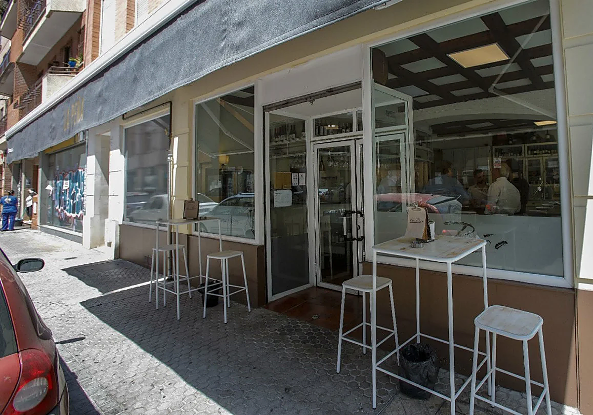 Restaurante La Peña, también conocido como Peña Sevillista Eindhoven en Nervión, en Sevilla