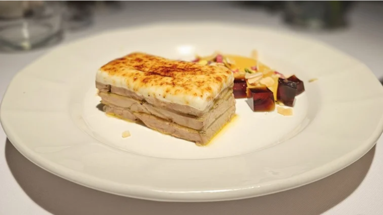 Ravioli de txangurro, bogavante y vieiras en Bodegas Campos