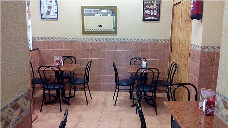 En Bar Pacheco se elabora una de las mejores tortillitas de bacalao de Málaga