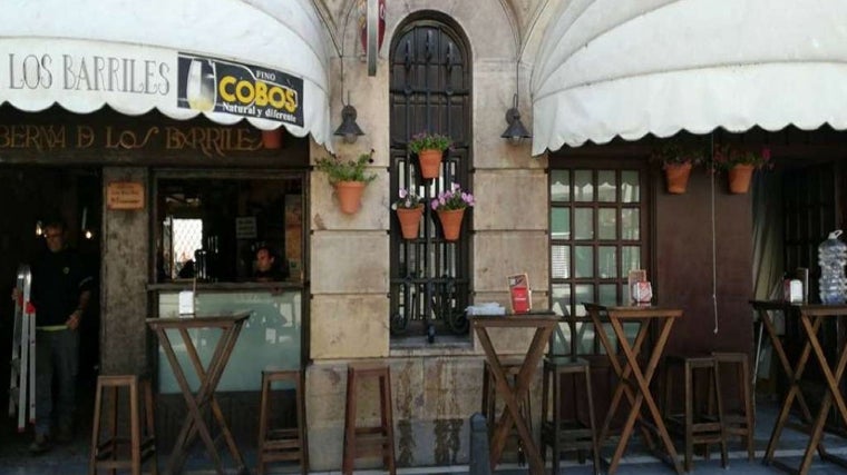 Fachada de Taberna Los Barriles de Montilla