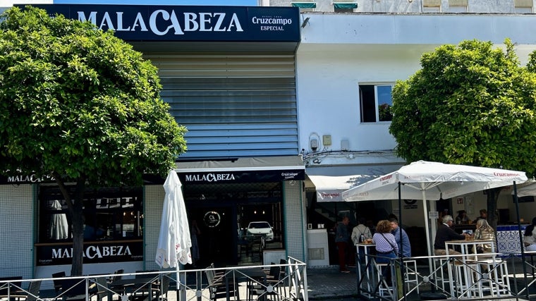 Malacabeza: así es la nueva franquicia del grupo La Mar de Gambas que se estrena en Triana
