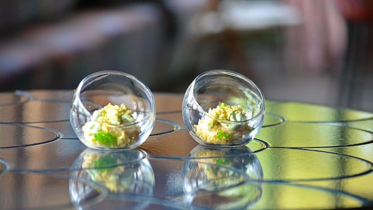 Así es la «Noche del pescaíto» que celebra el catering Ágape 360 en la Terminal de Cruceros