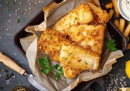 El paso imprescindible para freír pescado en la freidora de aire que casi nadie conoce