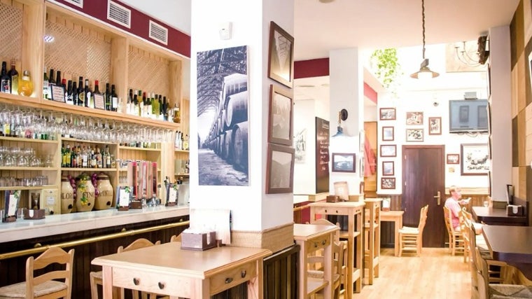 Salón de la Taberna La Montillana