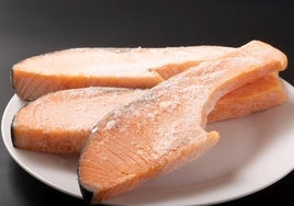 Cómo descongelar pescado rápido: sin meterlo en agua caliente ni en microondas
