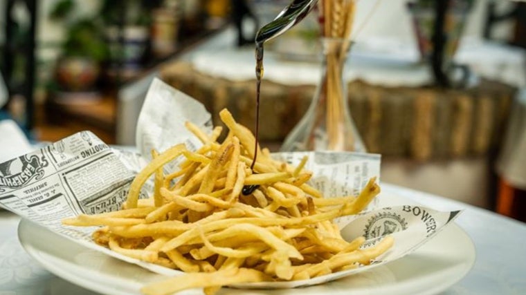 Bastones de berenjenas fritas en el restaurante Puerta Sevilla de Córdoba