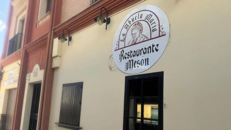 Fachada del Mesón La Abuela María en el municipio de Rute