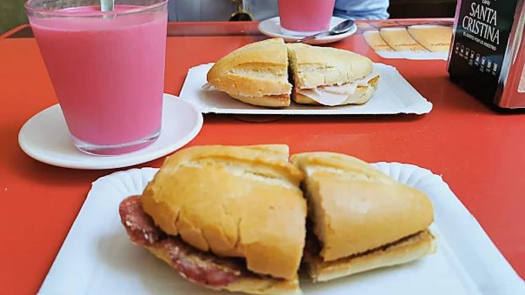 El Diamante es una parada obligatoria para quienes buscan dónde desayunar en Málaga de manera tradicional