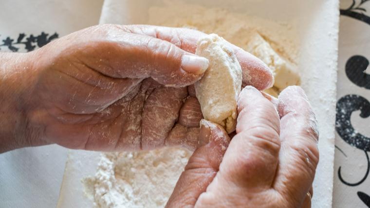 La harina es clave para que tus croquetas tengan una textura perfecta