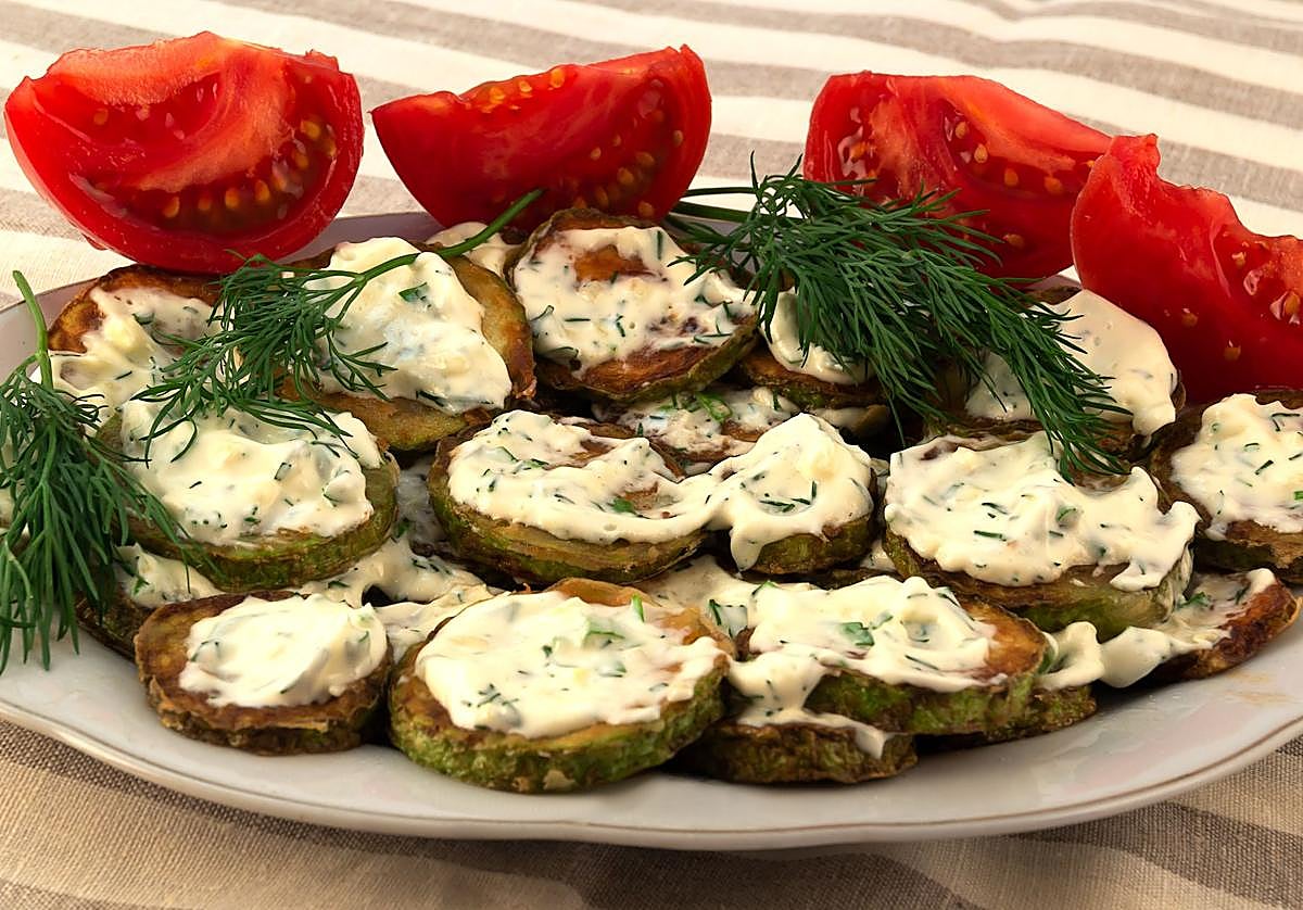 Di adiós al hummus comprado: 5 cremas para untar caseras que harás en 5 minutos