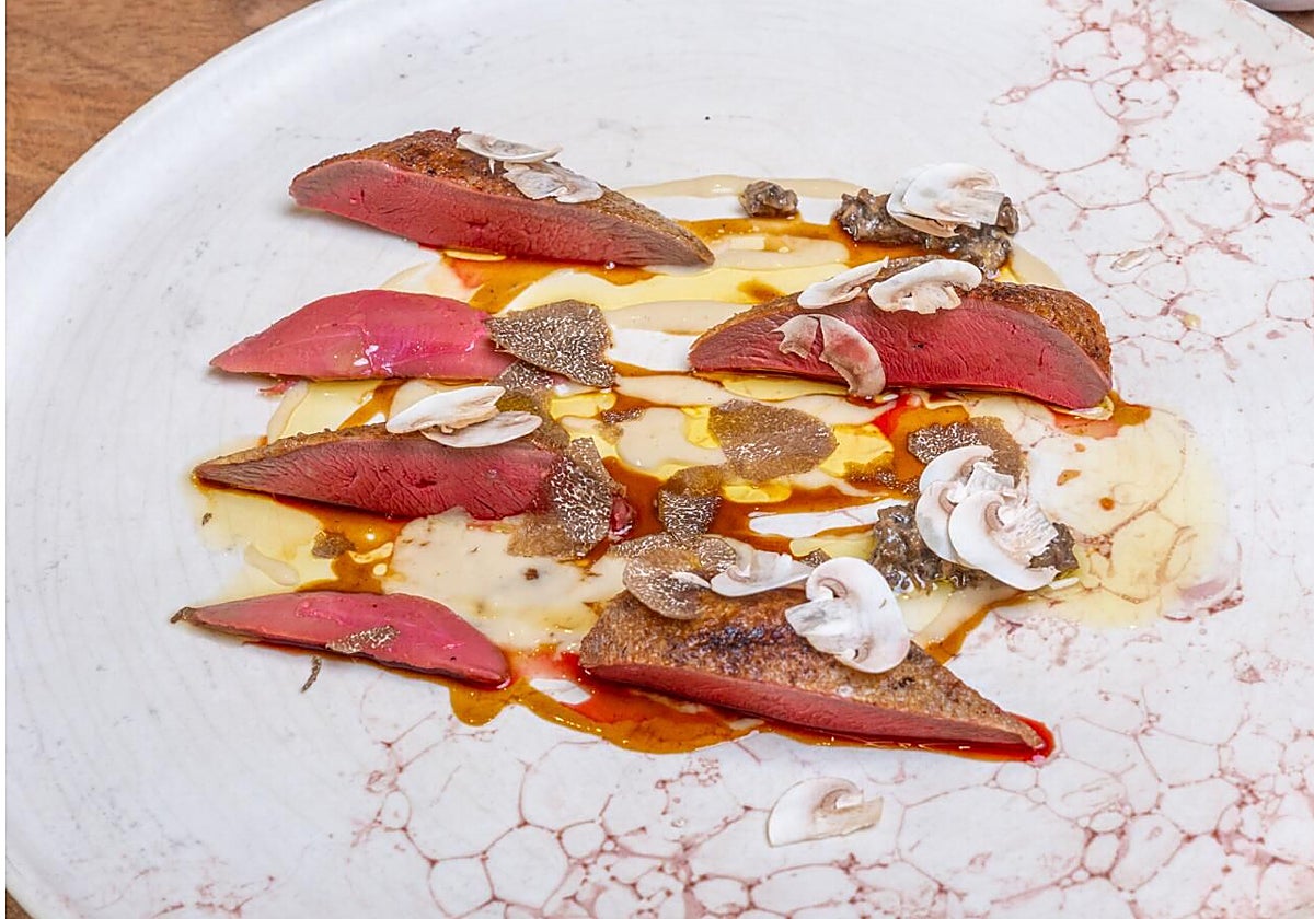 Plato de Aviva, el restaurante de Juanjo Carmona en Benalmádena