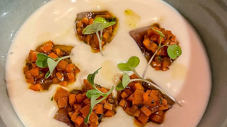 Mazamorra, tartar de Zanahoria y Sardina ahumada de Ánfora