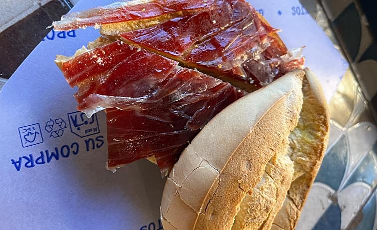 Imagen principal - Desayunos del bar Vaso FIno