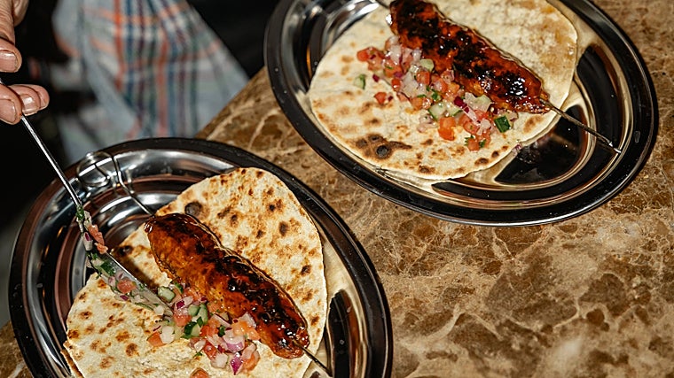 Zoco, tres conceptos en uno: así es el mercado gastronómico que acaba de llegar a la calle Feria