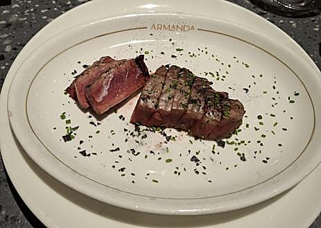 Imagen secundaria 1 - Ventresca a la brasa, solomillo y costillas a la brasa