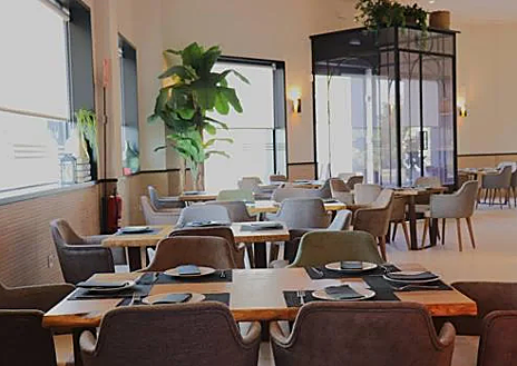 Imagen secundaria 1 - Asador Caravaca Sevilla: carta, información y horarios