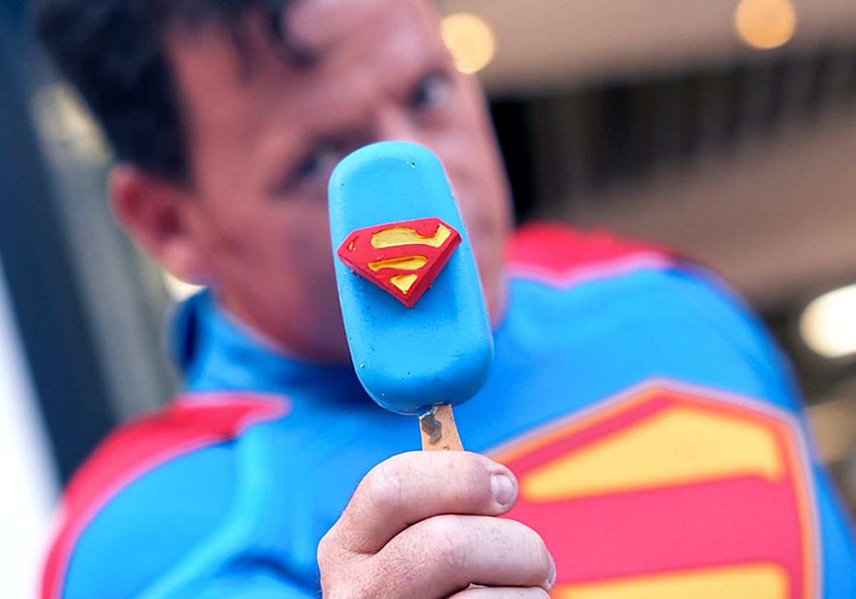 Arkyn Helados acaba de aterrizar en el barrio de Las Delicias de Málaga con una propuesta de helados inspirados en los superhéroes de DC y Warner Bros