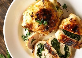 Pechuga de pollo rellena de espinacas y queso