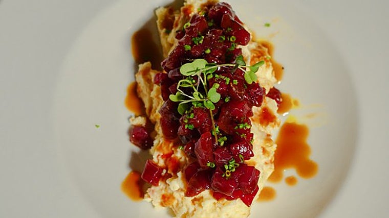 Ensaladilla con atún rojo de almadraba en Quini Room