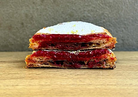 Imagen secundaria 1 - De París a Málaga: así es Sueño, el obrador que conquista con su repostería artesanal