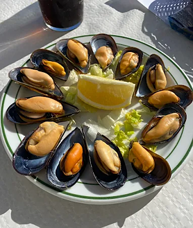 Imagen secundaria 2 - Los espetos era una de sus señas de identidad, así como una cocina marinera que mira al Mediterráneo