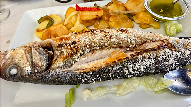 Pescado a la brasa de Miguelito El Cariñoso