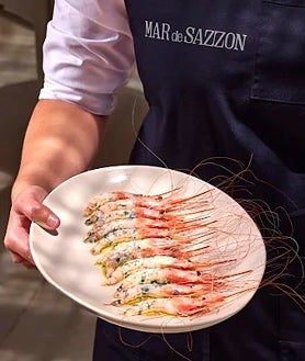 Imagen secundaria 2 - Platos de Mar de Sazzon en Estepona, Málaga