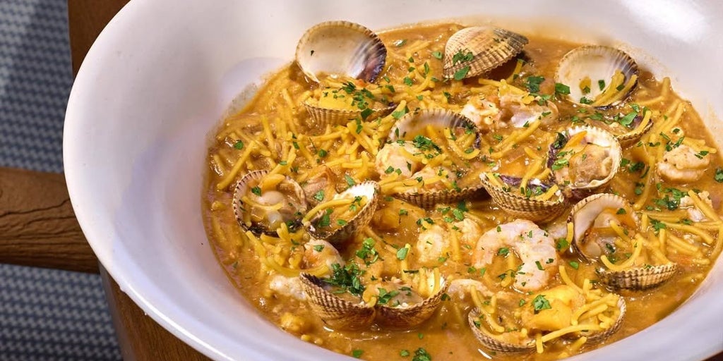 Mar de Sazzon, cocina marinera  by Salduna  en Estepona