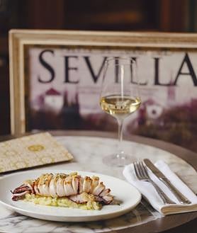 Imagen secundaria 2 - Casa Inquieta abre para darle una nueva vida a la Taberna del Alabardero con restaurante, tablao flamenco y terraza rooftop