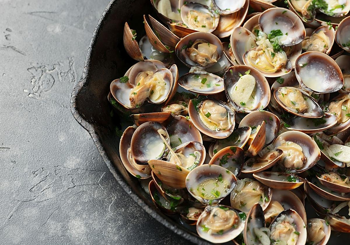 Las almejas son uno de esos alimentos que te sorprenderán por su cantidad de hierro