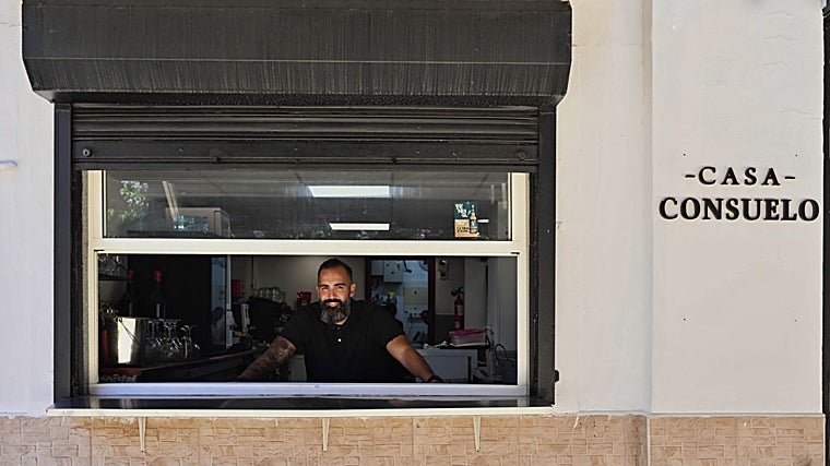 Fran García (Casa Consuelo): «Prefiero ser prudente al típico camarero gracioso»